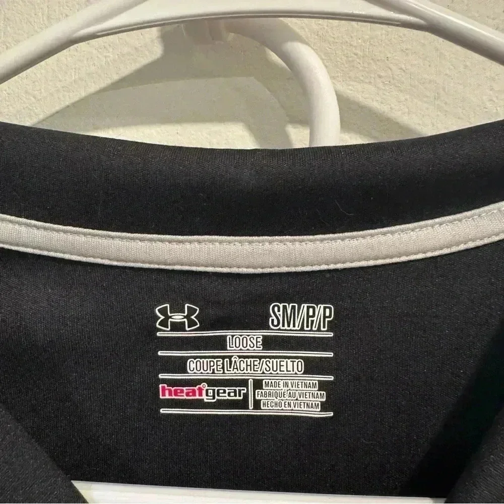 Under Armour Black 1/4 Zip long sleeve Pull Over - Small - Picture 5 of 5